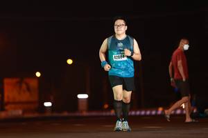 BIB: 42604
                            <button type="button" onclick="openModal(16600407)" class="btn btn-primary btn-sm float-right btn-popup" data-toggle="modal" data-target=".modal-high-quality">
                        <i class="fas fa-shopping-cart"></i> Add to Cart
                    </button>
                                            <button type="button" onclick="isThisMe(16600407, true)" class="btn btn-success btn-sm float-right btn-popup btn-isme hidden" data-toggle="tooltip" data-placement="bottom" title="นี่คือรูปของคุณใช่ไหม คลิกที่นี่เพื่อเอาเข้าอัลบั้ม">
                        <i class="fas fa-plus"></i> Add to album
                    </button>
                    <button type="button" onclick="isThisMe(16600407, false)" class="btn btn-warning btn-sm float-right btn-popup btn-isnotme hidden">
                        <i class="fas fa-ban"></i> Remove from album
                    </button>