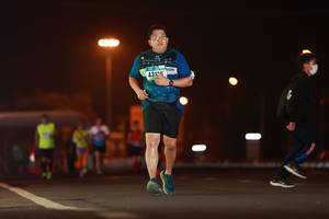 BIB: 43120
                            <button type="button" onclick="openModal(16636469)" class="btn btn-primary btn-sm float-right btn-popup" data-toggle="modal" data-target=".modal-high-quality">
                        <i class="fas fa-shopping-cart"></i> Add to Cart
                    </button>
                                            <button type="button" onclick="isThisMe(16636469, true)" class="btn btn-success btn-sm float-right btn-popup btn-isme hidden" data-toggle="tooltip" data-placement="bottom" title="นี่คือรูปของคุณใช่ไหม คลิกที่นี่เพื่อเอาเข้าอัลบั้ม">
                        <i class="fas fa-plus"></i> Add to album
                    </button>
                    <button type="button" onclick="isThisMe(16636469, false)" class="btn btn-warning btn-sm float-right btn-popup btn-isnotme hidden">
                        <i class="fas fa-ban"></i> Remove from album
                    </button>