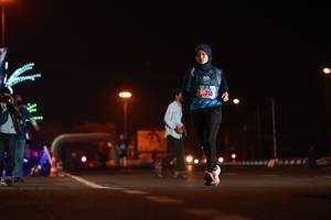 BIB: 715
                            <button type="button" onclick="openModal(16615259)" class="btn btn-primary btn-sm float-right btn-popup" data-toggle="modal" data-target=".modal-high-quality">
                        <i class="fas fa-shopping-cart"></i> Add to Cart
                    </button>
                                            <button type="button" onclick="isThisMe(16615259, true)" class="btn btn-success btn-sm float-right btn-popup btn-isme hidden" data-toggle="tooltip" data-placement="bottom" title="นี่คือรูปของคุณใช่ไหม คลิกที่นี่เพื่อเอาเข้าอัลบั้ม">
                        <i class="fas fa-plus"></i> Add to album
                    </button>
                    <button type="button" onclick="isThisMe(16615259, false)" class="btn btn-warning btn-sm float-right btn-popup btn-isnotme hidden">
                        <i class="fas fa-ban"></i> Remove from album
                    </button>