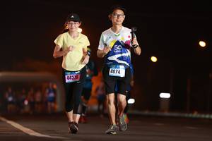 BIB: 4074, 44370
                            <button type="button" onclick="openModal(16611465)" class="btn btn-primary btn-sm float-right btn-popup" data-toggle="modal" data-target=".modal-high-quality">
                        <i class="fas fa-shopping-cart"></i> Add to Cart
                    </button>
                                            <button type="button" onclick="isThisMe(16611465, true)" class="btn btn-success btn-sm float-right btn-popup btn-isme hidden" data-toggle="tooltip" data-placement="bottom" title="นี่คือรูปของคุณใช่ไหม คลิกที่นี่เพื่อเอาเข้าอัลบั้ม">
                        <i class="fas fa-plus"></i> Add to album
                    </button>
                    <button type="button" onclick="isThisMe(16611465, false)" class="btn btn-warning btn-sm float-right btn-popup btn-isnotme hidden">
                        <i class="fas fa-ban"></i> Remove from album
                    </button>