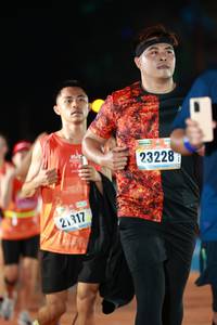 BIB: 23228, 21317
                            <button type="button" onclick="openModal(16498926)" class="btn btn-primary btn-sm float-right btn-popup" data-toggle="modal" data-target=".modal-high-quality">
                        <i class="fas fa-shopping-cart"></i> Add to Cart
                    </button>
                                            <button type="button" onclick="isThisMe(16498926, true)" class="btn btn-success btn-sm float-right btn-popup btn-isme hidden" data-toggle="tooltip" data-placement="bottom" title="นี่คือรูปของคุณใช่ไหม คลิกที่นี่เพื่อเอาเข้าอัลบั้ม">
                        <i class="fas fa-plus"></i> Add to album
                    </button>
                    <button type="button" onclick="isThisMe(16498926, false)" class="btn btn-warning btn-sm float-right btn-popup btn-isnotme hidden">
                        <i class="fas fa-ban"></i> Remove from album
                    </button>