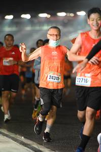 BIB: 24315, 
                            <button type="button" onclick="openModal(16982798)" class="btn btn-primary btn-sm float-right btn-popup" data-toggle="modal" data-target=".modal-high-quality">
                        <i class="fas fa-shopping-cart"></i> Add to Cart
                    </button>
                                            <button type="button" onclick="isThisMe(16982798, true)" class="btn btn-success btn-sm float-right btn-popup btn-isme hidden" data-toggle="tooltip" data-placement="bottom" title="นี่คือรูปของคุณใช่ไหม คลิกที่นี่เพื่อเอาเข้าอัลบั้ม">
                        <i class="fas fa-plus"></i> Add to album
                    </button>
                    <button type="button" onclick="isThisMe(16982798, false)" class="btn btn-warning btn-sm float-right btn-popup btn-isnotme hidden">
                        <i class="fas fa-ban"></i> Remove from album
                    </button>