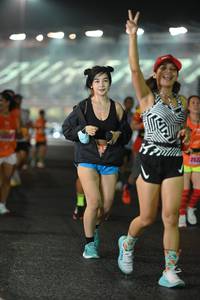 BIB: 2533
                            <button type="button" onclick="openModal(16989839)" class="btn btn-primary btn-sm float-right btn-popup" data-toggle="modal" data-target=".modal-high-quality">
                        <i class="fas fa-shopping-cart"></i> Add to Cart
                    </button>
                                            <button type="button" onclick="isThisMe(16989839, true)" class="btn btn-success btn-sm float-right btn-popup btn-isme hidden" data-toggle="tooltip" data-placement="bottom" title="นี่คือรูปของคุณใช่ไหม คลิกที่นี่เพื่อเอาเข้าอัลบั้ม">
                        <i class="fas fa-plus"></i> Add to album
                    </button>
                    <button type="button" onclick="isThisMe(16989839, false)" class="btn btn-warning btn-sm float-right btn-popup btn-isnotme hidden">
                        <i class="fas fa-ban"></i> Remove from album
                    </button>