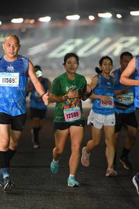 BIB: 11569, 1395, 12588
                            <button type="button" onclick="openModal(17040888)" class="btn btn-primary btn-sm float-right btn-popup" data-toggle="modal" data-target=".modal-high-quality">
                        <i class="fas fa-shopping-cart"></i> Add to Cart
                    </button>
                                            <button type="button" onclick="isThisMe(17040888, true)" class="btn btn-success btn-sm float-right btn-popup btn-isme hidden" data-toggle="tooltip" data-placement="bottom" title="นี่คือรูปของคุณใช่ไหม คลิกที่นี่เพื่อเอาเข้าอัลบั้ม">
                        <i class="fas fa-plus"></i> Add to album
                    </button>
                    <button type="button" onclick="isThisMe(17040888, false)" class="btn btn-warning btn-sm float-right btn-popup btn-isnotme hidden">
                        <i class="fas fa-ban"></i> Remove from album
                    </button>