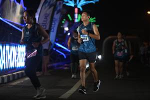 BIB: 449
                            <button type="button" onclick="openModal(17211699)" class="btn btn-primary btn-sm float-right btn-popup" data-toggle="modal" data-target=".modal-high-quality">
                        <i class="fas fa-shopping-cart"></i> Add to Cart
                    </button>
                                            <button type="button" onclick="isThisMe(17211699, true)" class="btn btn-success btn-sm float-right btn-popup btn-isme hidden" data-toggle="tooltip" data-placement="bottom" title="นี่คือรูปของคุณใช่ไหม คลิกที่นี่เพื่อเอาเข้าอัลบั้ม">
                        <i class="fas fa-plus"></i> Add to album
                    </button>
                    <button type="button" onclick="isThisMe(17211699, false)" class="btn btn-warning btn-sm float-right btn-popup btn-isnotme hidden">
                        <i class="fas fa-ban"></i> Remove from album
                    </button>