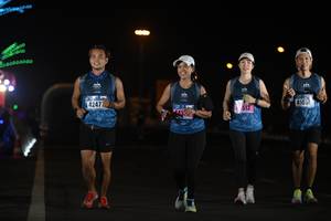 BIB: 4247, 41054, 513
                            <button type="button" onclick="openModal(17204248)" class="btn btn-primary btn-sm float-right btn-popup" data-toggle="modal" data-target=".modal-high-quality">
                        <i class="fas fa-shopping-cart"></i> Add to Cart
                    </button>
                                            <button type="button" onclick="isThisMe(17204248, true)" class="btn btn-success btn-sm float-right btn-popup btn-isme hidden" data-toggle="tooltip" data-placement="bottom" title="นี่คือรูปของคุณใช่ไหม คลิกที่นี่เพื่อเอาเข้าอัลบั้ม">
                        <i class="fas fa-plus"></i> Add to album
                    </button>
                    <button type="button" onclick="isThisMe(17204248, false)" class="btn btn-warning btn-sm float-right btn-popup btn-isnotme hidden">
                        <i class="fas fa-ban"></i> Remove from album
                    </button>