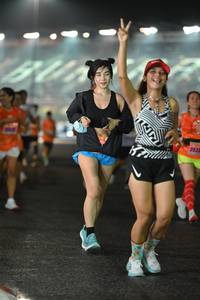 BIB: 2533
                            <button type="button" onclick="openModal(16989833)" class="btn btn-primary btn-sm float-right btn-popup" data-toggle="modal" data-target=".modal-high-quality">
                        <i class="fas fa-shopping-cart"></i> Add to Cart
                    </button>
                                            <button type="button" onclick="isThisMe(16989833, true)" class="btn btn-success btn-sm float-right btn-popup btn-isme hidden" data-toggle="tooltip" data-placement="bottom" title="นี่คือรูปของคุณใช่ไหม คลิกที่นี่เพื่อเอาเข้าอัลบั้ม">
                        <i class="fas fa-plus"></i> Add to album
                    </button>
                    <button type="button" onclick="isThisMe(16989833, false)" class="btn btn-warning btn-sm float-right btn-popup btn-isnotme hidden">
                        <i class="fas fa-ban"></i> Remove from album
                    </button>