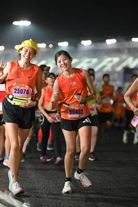 BIB: 25076, 25462
                            <button type="button" onclick="openModal(17012867)" class="btn btn-primary btn-sm float-right btn-popup" data-toggle="modal" data-target=".modal-high-quality">
                        <i class="fas fa-shopping-cart"></i> Add to Cart
                    </button>
                                            <button type="button" onclick="isThisMe(17012867, true)" class="btn btn-success btn-sm float-right btn-popup btn-isme hidden" data-toggle="tooltip" data-placement="bottom" title="นี่คือรูปของคุณใช่ไหม คลิกที่นี่เพื่อเอาเข้าอัลบั้ม">
                        <i class="fas fa-plus"></i> Add to album
                    </button>
                    <button type="button" onclick="isThisMe(17012867, false)" class="btn btn-warning btn-sm float-right btn-popup btn-isnotme hidden">
                        <i class="fas fa-ban"></i> Remove from album
                    </button>