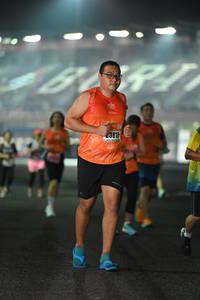 BIB: 381
                            <button type="button" onclick="openModal(17014798)" class="btn btn-primary btn-sm float-right btn-popup" data-toggle="modal" data-target=".modal-high-quality">
                        <i class="fas fa-shopping-cart"></i> Add to Cart
                    </button>
                                            <button type="button" onclick="isThisMe(17014798, true)" class="btn btn-success btn-sm float-right btn-popup btn-isme hidden" data-toggle="tooltip" data-placement="bottom" title="นี่คือรูปของคุณใช่ไหม คลิกที่นี่เพื่อเอาเข้าอัลบั้ม">
                        <i class="fas fa-plus"></i> Add to album
                    </button>
                    <button type="button" onclick="isThisMe(17014798, false)" class="btn btn-warning btn-sm float-right btn-popup btn-isnotme hidden">
                        <i class="fas fa-ban"></i> Remove from album
                    </button>