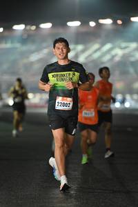 BIB: 22002
                            <button type="button" onclick="openModal(16968105)" class="btn btn-primary btn-sm float-right btn-popup" data-toggle="modal" data-target=".modal-high-quality">
                        <i class="fas fa-shopping-cart"></i> Add to Cart
                    </button>
                                            <button type="button" onclick="isThisMe(16968105, true)" class="btn btn-success btn-sm float-right btn-popup btn-isme hidden" data-toggle="tooltip" data-placement="bottom" title="นี่คือรูปของคุณใช่ไหม คลิกที่นี่เพื่อเอาเข้าอัลบั้ม">
                        <i class="fas fa-plus"></i> Add to album
                    </button>
                    <button type="button" onclick="isThisMe(16968105, false)" class="btn btn-warning btn-sm float-right btn-popup btn-isnotme hidden">
                        <i class="fas fa-ban"></i> Remove from album
                    </button>