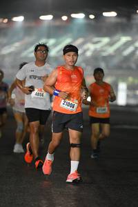 BIB: 4056, 21006
                            <button type="button" onclick="openModal(16984136)" class="btn btn-primary btn-sm float-right btn-popup" data-toggle="modal" data-target=".modal-high-quality">
                        <i class="fas fa-shopping-cart"></i> Add to Cart
                    </button>
                                            <button type="button" onclick="isThisMe(16984136, true)" class="btn btn-success btn-sm float-right btn-popup btn-isme hidden" data-toggle="tooltip" data-placement="bottom" title="นี่คือรูปของคุณใช่ไหม คลิกที่นี่เพื่อเอาเข้าอัลบั้ม">
                        <i class="fas fa-plus"></i> Add to album
                    </button>
                    <button type="button" onclick="isThisMe(16984136, false)" class="btn btn-warning btn-sm float-right btn-popup btn-isnotme hidden">
                        <i class="fas fa-ban"></i> Remove from album
                    </button>