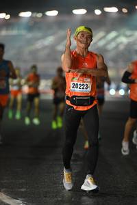 BIB: 20223
                            <button type="button" onclick="openModal(16960836)" class="btn btn-primary btn-sm float-right btn-popup" data-toggle="modal" data-target=".modal-high-quality">
                        <i class="fas fa-shopping-cart"></i> Add to Cart
                    </button>
                                            <button type="button" onclick="isThisMe(16960836, true)" class="btn btn-success btn-sm float-right btn-popup btn-isme hidden" data-toggle="tooltip" data-placement="bottom" title="นี่คือรูปของคุณใช่ไหม คลิกที่นี่เพื่อเอาเข้าอัลบั้ม">
                        <i class="fas fa-plus"></i> Add to album
                    </button>
                    <button type="button" onclick="isThisMe(16960836, false)" class="btn btn-warning btn-sm float-right btn-popup btn-isnotme hidden">
                        <i class="fas fa-ban"></i> Remove from album
                    </button>