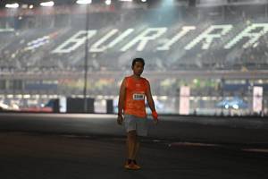 BIB: 23140
                            <button type="button" onclick="openModal(17025562)" class="btn btn-primary btn-sm float-right btn-popup" data-toggle="modal" data-target=".modal-high-quality">
                        <i class="fas fa-shopping-cart"></i> Add to Cart
                    </button>
                                            <button type="button" onclick="isThisMe(17025562, true)" class="btn btn-success btn-sm float-right btn-popup btn-isme hidden" data-toggle="tooltip" data-placement="bottom" title="นี่คือรูปของคุณใช่ไหม คลิกที่นี่เพื่อเอาเข้าอัลบั้ม">
                        <i class="fas fa-plus"></i> Add to album
                    </button>
                    <button type="button" onclick="isThisMe(17025562, false)" class="btn btn-warning btn-sm float-right btn-popup btn-isnotme hidden">
                        <i class="fas fa-ban"></i> Remove from album
                    </button>