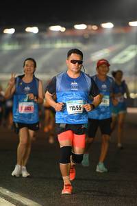 BIB: 045, 11555
                            <button type="button" onclick="openModal(17053902)" class="btn btn-primary btn-sm float-right btn-popup" data-toggle="modal" data-target=".modal-high-quality">
                        <i class="fas fa-shopping-cart"></i> Add to Cart
                    </button>
                                            <button type="button" onclick="isThisMe(17053902, true)" class="btn btn-success btn-sm float-right btn-popup btn-isme hidden" data-toggle="tooltip" data-placement="bottom" title="นี่คือรูปของคุณใช่ไหม คลิกที่นี่เพื่อเอาเข้าอัลบั้ม">
                        <i class="fas fa-plus"></i> Add to album
                    </button>
                    <button type="button" onclick="isThisMe(17053902, false)" class="btn btn-warning btn-sm float-right btn-popup btn-isnotme hidden">
                        <i class="fas fa-ban"></i> Remove from album
                    </button>