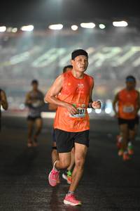 BIB: 387
                            <button type="button" onclick="openModal(16967184)" class="btn btn-primary btn-sm float-right btn-popup" data-toggle="modal" data-target=".modal-high-quality">
                        <i class="fas fa-shopping-cart"></i> Add to Cart
                    </button>
                                            <button type="button" onclick="isThisMe(16967184, true)" class="btn btn-success btn-sm float-right btn-popup btn-isme hidden" data-toggle="tooltip" data-placement="bottom" title="นี่คือรูปของคุณใช่ไหม คลิกที่นี่เพื่อเอาเข้าอัลบั้ม">
                        <i class="fas fa-plus"></i> Add to album
                    </button>
                    <button type="button" onclick="isThisMe(16967184, false)" class="btn btn-warning btn-sm float-right btn-popup btn-isnotme hidden">
                        <i class="fas fa-ban"></i> Remove from album
                    </button>