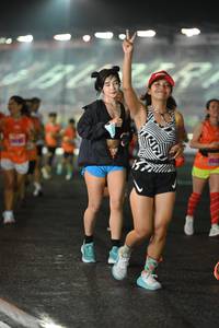 BIB: 2533
                            <button type="button" onclick="openModal(16989767)" class="btn btn-primary btn-sm float-right btn-popup" data-toggle="modal" data-target=".modal-high-quality">
                        <i class="fas fa-shopping-cart"></i> Add to Cart
                    </button>
                                            <button type="button" onclick="isThisMe(16989767, true)" class="btn btn-success btn-sm float-right btn-popup btn-isme hidden" data-toggle="tooltip" data-placement="bottom" title="นี่คือรูปของคุณใช่ไหม คลิกที่นี่เพื่อเอาเข้าอัลบั้ม">
                        <i class="fas fa-plus"></i> Add to album
                    </button>
                    <button type="button" onclick="isThisMe(16989767, false)" class="btn btn-warning btn-sm float-right btn-popup btn-isnotme hidden">
                        <i class="fas fa-ban"></i> Remove from album
                    </button>