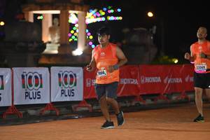 BIB: 100, 23569
                            <button type="button" onclick="openModal(17163839)" class="btn btn-primary btn-sm float-right btn-popup" data-toggle="modal" data-target=".modal-high-quality">
                        <i class="fas fa-shopping-cart"></i> Add to Cart
                    </button>
                                            <button type="button" onclick="isThisMe(17163839, true)" class="btn btn-success btn-sm float-right btn-popup btn-isme hidden" data-toggle="tooltip" data-placement="bottom" title="นี่คือรูปของคุณใช่ไหม คลิกที่นี่เพื่อเอาเข้าอัลบั้ม">
                        <i class="fas fa-plus"></i> Add to album
                    </button>
                    <button type="button" onclick="isThisMe(17163839, false)" class="btn btn-warning btn-sm float-right btn-popup btn-isnotme hidden">
                        <i class="fas fa-ban"></i> Remove from album
                    </button>