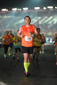 BIB: 3702
                            <button type="button" onclick="openModal(17014668)" class="btn btn-primary btn-sm float-right btn-popup" data-toggle="modal" data-target=".modal-high-quality">
                        <i class="fas fa-shopping-cart"></i> Add to Cart
                    </button>
                                            <button type="button" onclick="isThisMe(17014668, true)" class="btn btn-success btn-sm float-right btn-popup btn-isme hidden" data-toggle="tooltip" data-placement="bottom" title="นี่คือรูปของคุณใช่ไหม คลิกที่นี่เพื่อเอาเข้าอัลบั้ม">
                        <i class="fas fa-plus"></i> Add to album
                    </button>
                    <button type="button" onclick="isThisMe(17014668, false)" class="btn btn-warning btn-sm float-right btn-popup btn-isnotme hidden">
                        <i class="fas fa-ban"></i> Remove from album
                    </button>