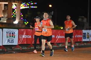 BIB: 0000, 85012, 23601
                            <button type="button" onclick="openModal(17163507)" class="btn btn-primary btn-sm float-right btn-popup" data-toggle="modal" data-target=".modal-high-quality">
                        <i class="fas fa-shopping-cart"></i> Add to Cart
                    </button>
                                            <button type="button" onclick="isThisMe(17163507, true)" class="btn btn-success btn-sm float-right btn-popup btn-isme hidden" data-toggle="tooltip" data-placement="bottom" title="นี่คือรูปของคุณใช่ไหม คลิกที่นี่เพื่อเอาเข้าอัลบั้ม">
                        <i class="fas fa-plus"></i> Add to album
                    </button>
                    <button type="button" onclick="isThisMe(17163507, false)" class="btn btn-warning btn-sm float-right btn-popup btn-isnotme hidden">
                        <i class="fas fa-ban"></i> Remove from album
                    </button>