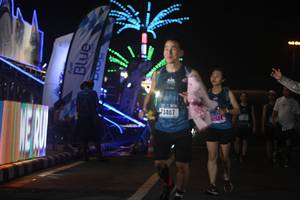 BIB: 3407
                            <button type="button" onclick="openModal(17210326)" class="btn btn-primary btn-sm float-right btn-popup" data-toggle="modal" data-target=".modal-high-quality">
                        <i class="fas fa-shopping-cart"></i> Add to Cart
                    </button>
                                            <button type="button" onclick="isThisMe(17210326, true)" class="btn btn-success btn-sm float-right btn-popup btn-isme hidden" data-toggle="tooltip" data-placement="bottom" title="นี่คือรูปของคุณใช่ไหม คลิกที่นี่เพื่อเอาเข้าอัลบั้ม">
                        <i class="fas fa-plus"></i> Add to album
                    </button>
                    <button type="button" onclick="isThisMe(17210326, false)" class="btn btn-warning btn-sm float-right btn-popup btn-isnotme hidden">
                        <i class="fas fa-ban"></i> Remove from album
                    </button>