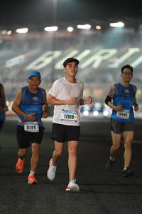 BIB: 10995, 11109, 11188
                            <button type="button" onclick="openModal(17040454)" class="btn btn-primary btn-sm float-right btn-popup" data-toggle="modal" data-target=".modal-high-quality">
                        <i class="fas fa-shopping-cart"></i> Add to Cart
                    </button>
                                            <button type="button" onclick="isThisMe(17040454, true)" class="btn btn-success btn-sm float-right btn-popup btn-isme hidden" data-toggle="tooltip" data-placement="bottom" title="นี่คือรูปของคุณใช่ไหม คลิกที่นี่เพื่อเอาเข้าอัลบั้ม">
                        <i class="fas fa-plus"></i> Add to album
                    </button>
                    <button type="button" onclick="isThisMe(17040454, false)" class="btn btn-warning btn-sm float-right btn-popup btn-isnotme hidden">
                        <i class="fas fa-ban"></i> Remove from album
                    </button>