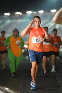 BIB: 2925
                            <button type="button" onclick="openModal(16995951)" class="btn btn-primary btn-sm float-right btn-popup" data-toggle="modal" data-target=".modal-high-quality">
                        <i class="fas fa-shopping-cart"></i> Add to Cart
                    </button>
                                            <button type="button" onclick="isThisMe(16995951, true)" class="btn btn-success btn-sm float-right btn-popup btn-isme hidden" data-toggle="tooltip" data-placement="bottom" title="นี่คือรูปของคุณใช่ไหม คลิกที่นี่เพื่อเอาเข้าอัลบั้ม">
                        <i class="fas fa-plus"></i> Add to album
                    </button>
                    <button type="button" onclick="isThisMe(16995951, false)" class="btn btn-warning btn-sm float-right btn-popup btn-isnotme hidden">
                        <i class="fas fa-ban"></i> Remove from album
                    </button>