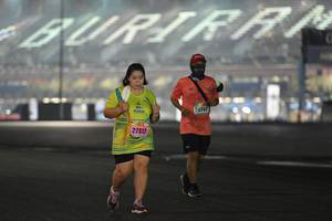 BIB: 276, 27517
                            <button type="button" onclick="openModal(17025151)" class="btn btn-primary btn-sm float-right btn-popup" data-toggle="modal" data-target=".modal-high-quality">
                        <i class="fas fa-shopping-cart"></i> Add to Cart
                    </button>
                                            <button type="button" onclick="isThisMe(17025151, true)" class="btn btn-success btn-sm float-right btn-popup btn-isme hidden" data-toggle="tooltip" data-placement="bottom" title="นี่คือรูปของคุณใช่ไหม คลิกที่นี่เพื่อเอาเข้าอัลบั้ม">
                        <i class="fas fa-plus"></i> Add to album
                    </button>
                    <button type="button" onclick="isThisMe(17025151, false)" class="btn btn-warning btn-sm float-right btn-popup btn-isnotme hidden">
                        <i class="fas fa-ban"></i> Remove from album
                    </button>