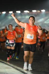 BIB: 031
                            <button type="button" onclick="openModal(17012215)" class="btn btn-primary btn-sm float-right btn-popup" data-toggle="modal" data-target=".modal-high-quality">
                        <i class="fas fa-shopping-cart"></i> Add to Cart
                    </button>
                                            <button type="button" onclick="isThisMe(17012215, true)" class="btn btn-success btn-sm float-right btn-popup btn-isme hidden" data-toggle="tooltip" data-placement="bottom" title="นี่คือรูปของคุณใช่ไหม คลิกที่นี่เพื่อเอาเข้าอัลบั้ม">
                        <i class="fas fa-plus"></i> Add to album
                    </button>
                    <button type="button" onclick="isThisMe(17012215, false)" class="btn btn-warning btn-sm float-right btn-popup btn-isnotme hidden">
                        <i class="fas fa-ban"></i> Remove from album
                    </button>