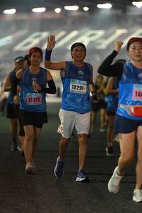 BIB: 10291, 12573
                            <button type="button" onclick="openModal(17073221)" class="btn btn-primary btn-sm float-right btn-popup" data-toggle="modal" data-target=".modal-high-quality">
                        <i class="fas fa-shopping-cart"></i> Add to Cart
                    </button>
                                            <button type="button" onclick="isThisMe(17073221, true)" class="btn btn-success btn-sm float-right btn-popup btn-isme hidden" data-toggle="tooltip" data-placement="bottom" title="นี่คือรูปของคุณใช่ไหม คลิกที่นี่เพื่อเอาเข้าอัลบั้ม">
                        <i class="fas fa-plus"></i> Add to album
                    </button>
                    <button type="button" onclick="isThisMe(17073221, false)" class="btn btn-warning btn-sm float-right btn-popup btn-isnotme hidden">
                        <i class="fas fa-ban"></i> Remove from album
                    </button>