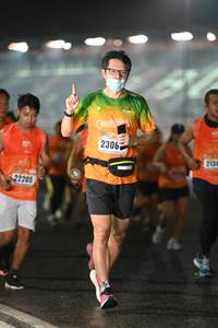 BIB: 2306, 213, 22205
                            <button type="button" onclick="openModal(16976526)" class="btn btn-primary btn-sm float-right btn-popup" data-toggle="modal" data-target=".modal-high-quality">
                        <i class="fas fa-shopping-cart"></i> Add to Cart
                    </button>
                                            <button type="button" onclick="isThisMe(16976526, true)" class="btn btn-success btn-sm float-right btn-popup btn-isme hidden" data-toggle="tooltip" data-placement="bottom" title="นี่คือรูปของคุณใช่ไหม คลิกที่นี่เพื่อเอาเข้าอัลบั้ม">
                        <i class="fas fa-plus"></i> Add to album
                    </button>
                    <button type="button" onclick="isThisMe(16976526, false)" class="btn btn-warning btn-sm float-right btn-popup btn-isnotme hidden">
                        <i class="fas fa-ban"></i> Remove from album
                    </button>