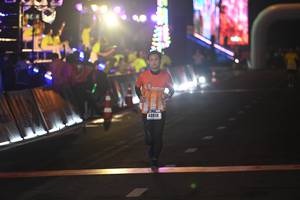BIB: 408
                            <button type="button" onclick="openModal(17201607)" class="btn btn-primary btn-sm float-right btn-popup" data-toggle="modal" data-target=".modal-high-quality">
                        <i class="fas fa-shopping-cart"></i> Add to Cart
                    </button>
                                            <button type="button" onclick="isThisMe(17201607, true)" class="btn btn-success btn-sm float-right btn-popup btn-isme hidden" data-toggle="tooltip" data-placement="bottom" title="นี่คือรูปของคุณใช่ไหม คลิกที่นี่เพื่อเอาเข้าอัลบั้ม">
                        <i class="fas fa-plus"></i> Add to album
                    </button>
                    <button type="button" onclick="isThisMe(17201607, false)" class="btn btn-warning btn-sm float-right btn-popup btn-isnotme hidden">
                        <i class="fas fa-ban"></i> Remove from album
                    </button>