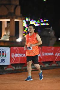 BIB: 0946
                            <button type="button" onclick="openModal(17177269)" class="btn btn-primary btn-sm float-right btn-popup" data-toggle="modal" data-target=".modal-high-quality">
                        <i class="fas fa-shopping-cart"></i> Add to Cart
                    </button>
                                            <button type="button" onclick="isThisMe(17177269, true)" class="btn btn-success btn-sm float-right btn-popup btn-isme hidden" data-toggle="tooltip" data-placement="bottom" title="นี่คือรูปของคุณใช่ไหม คลิกที่นี่เพื่อเอาเข้าอัลบั้ม">
                        <i class="fas fa-plus"></i> Add to album
                    </button>
                    <button type="button" onclick="isThisMe(17177269, false)" class="btn btn-warning btn-sm float-right btn-popup btn-isnotme hidden">
                        <i class="fas fa-ban"></i> Remove from album
                    </button>