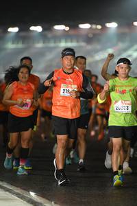 BIB: 215, 2033
                            <button type="button" onclick="openModal(16984625)" class="btn btn-primary btn-sm float-right btn-popup" data-toggle="modal" data-target=".modal-high-quality">
                        <i class="fas fa-shopping-cart"></i> Add to Cart
                    </button>
                                            <button type="button" onclick="isThisMe(16984625, true)" class="btn btn-success btn-sm float-right btn-popup btn-isme hidden" data-toggle="tooltip" data-placement="bottom" title="นี่คือรูปของคุณใช่ไหม คลิกที่นี่เพื่อเอาเข้าอัลบั้ม">
                        <i class="fas fa-plus"></i> Add to album
                    </button>
                    <button type="button" onclick="isThisMe(16984625, false)" class="btn btn-warning btn-sm float-right btn-popup btn-isnotme hidden">
                        <i class="fas fa-ban"></i> Remove from album
                    </button>