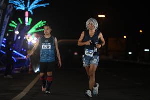 BIB: 1679
                            <button type="button" onclick="openModal(17205962)" class="btn btn-primary btn-sm float-right btn-popup" data-toggle="modal" data-target=".modal-high-quality">
                        <i class="fas fa-shopping-cart"></i> Add to Cart
                    </button>
                                            <button type="button" onclick="isThisMe(17205962, true)" class="btn btn-success btn-sm float-right btn-popup btn-isme hidden" data-toggle="tooltip" data-placement="bottom" title="นี่คือรูปของคุณใช่ไหม คลิกที่นี่เพื่อเอาเข้าอัลบั้ม">
                        <i class="fas fa-plus"></i> Add to album
                    </button>
                    <button type="button" onclick="isThisMe(17205962, false)" class="btn btn-warning btn-sm float-right btn-popup btn-isnotme hidden">
                        <i class="fas fa-ban"></i> Remove from album
                    </button>