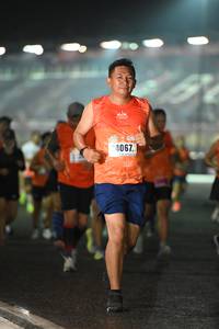 BIB: 4067
                            <button type="button" onclick="openModal(16993709)" class="btn btn-primary btn-sm float-right btn-popup" data-toggle="modal" data-target=".modal-high-quality">
                        <i class="fas fa-shopping-cart"></i> Add to Cart
                    </button>
                                            <button type="button" onclick="isThisMe(16993709, true)" class="btn btn-success btn-sm float-right btn-popup btn-isme hidden" data-toggle="tooltip" data-placement="bottom" title="นี่คือรูปของคุณใช่ไหม คลิกที่นี่เพื่อเอาเข้าอัลบั้ม">
                        <i class="fas fa-plus"></i> Add to album
                    </button>
                    <button type="button" onclick="isThisMe(16993709, false)" class="btn btn-warning btn-sm float-right btn-popup btn-isnotme hidden">
                        <i class="fas fa-ban"></i> Remove from album
                    </button>