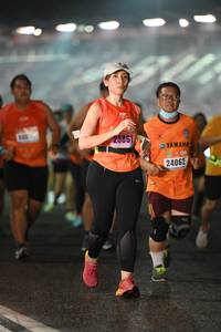 BIB: 240, 25861, 24062, 
                            <button type="button" onclick="openModal(16992940)" class="btn btn-primary btn-sm float-right btn-popup" data-toggle="modal" data-target=".modal-high-quality">
                        <i class="fas fa-shopping-cart"></i> Add to Cart
                    </button>
                                            <button type="button" onclick="isThisMe(16992940, true)" class="btn btn-success btn-sm float-right btn-popup btn-isme hidden" data-toggle="tooltip" data-placement="bottom" title="นี่คือรูปของคุณใช่ไหม คลิกที่นี่เพื่อเอาเข้าอัลบั้ม">
                        <i class="fas fa-plus"></i> Add to album
                    </button>
                    <button type="button" onclick="isThisMe(16992940, false)" class="btn btn-warning btn-sm float-right btn-popup btn-isnotme hidden">
                        <i class="fas fa-ban"></i> Remove from album
                    </button>