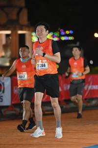 BIB: 266, 24317
                            <button type="button" onclick="openModal(17178868)" class="btn btn-primary btn-sm float-right btn-popup" data-toggle="modal" data-target=".modal-high-quality">
                        <i class="fas fa-shopping-cart"></i> Add to Cart
                    </button>
                                            <button type="button" onclick="isThisMe(17178868, true)" class="btn btn-success btn-sm float-right btn-popup btn-isme hidden" data-toggle="tooltip" data-placement="bottom" title="นี่คือรูปของคุณใช่ไหม คลิกที่นี่เพื่อเอาเข้าอัลบั้ม">
                        <i class="fas fa-plus"></i> Add to album
                    </button>
                    <button type="button" onclick="isThisMe(17178868, false)" class="btn btn-warning btn-sm float-right btn-popup btn-isnotme hidden">
                        <i class="fas fa-ban"></i> Remove from album
                    </button>