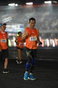 BIB: 21217, 20901
                            <button type="button" onclick="openModal(17023221)" class="btn btn-primary btn-sm float-right btn-popup" data-toggle="modal" data-target=".modal-high-quality">
                        <i class="fas fa-shopping-cart"></i> Add to Cart
                    </button>
                                            <button type="button" onclick="isThisMe(17023221, true)" class="btn btn-success btn-sm float-right btn-popup btn-isme hidden" data-toggle="tooltip" data-placement="bottom" title="นี่คือรูปของคุณใช่ไหม คลิกที่นี่เพื่อเอาเข้าอัลบั้ม">
                        <i class="fas fa-plus"></i> Add to album
                    </button>
                    <button type="button" onclick="isThisMe(17023221, false)" class="btn btn-warning btn-sm float-right btn-popup btn-isnotme hidden">
                        <i class="fas fa-ban"></i> Remove from album
                    </button>