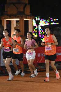 BIB: 26942, 26940, 20083, 15238
                            <button type="button" onclick="openModal(17178961)" class="btn btn-primary btn-sm float-right btn-popup" data-toggle="modal" data-target=".modal-high-quality">
                        <i class="fas fa-shopping-cart"></i> Add to Cart
                    </button>
                                            <button type="button" onclick="isThisMe(17178961, true)" class="btn btn-success btn-sm float-right btn-popup btn-isme hidden" data-toggle="tooltip" data-placement="bottom" title="นี่คือรูปของคุณใช่ไหม คลิกที่นี่เพื่อเอาเข้าอัลบั้ม">
                        <i class="fas fa-plus"></i> Add to album
                    </button>
                    <button type="button" onclick="isThisMe(17178961, false)" class="btn btn-warning btn-sm float-right btn-popup btn-isnotme hidden">
                        <i class="fas fa-ban"></i> Remove from album
                    </button>