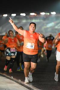 BIB: 031, 274
                            <button type="button" onclick="openModal(17012196)" class="btn btn-primary btn-sm float-right btn-popup" data-toggle="modal" data-target=".modal-high-quality">
                        <i class="fas fa-shopping-cart"></i> Add to Cart
                    </button>
                                            <button type="button" onclick="isThisMe(17012196, true)" class="btn btn-success btn-sm float-right btn-popup btn-isme hidden" data-toggle="tooltip" data-placement="bottom" title="นี่คือรูปของคุณใช่ไหม คลิกที่นี่เพื่อเอาเข้าอัลบั้ม">
                        <i class="fas fa-plus"></i> Add to album
                    </button>
                    <button type="button" onclick="isThisMe(17012196, false)" class="btn btn-warning btn-sm float-right btn-popup btn-isnotme hidden">
                        <i class="fas fa-ban"></i> Remove from album
                    </button>