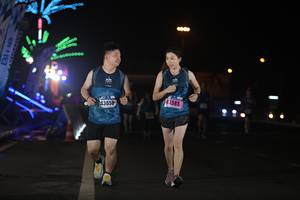 BIB: 41585, 43050
                            <button type="button" onclick="openModal(17205042)" class="btn btn-primary btn-sm float-right btn-popup" data-toggle="modal" data-target=".modal-high-quality">
                        <i class="fas fa-shopping-cart"></i> Add to Cart
                    </button>
                                            <button type="button" onclick="isThisMe(17205042, true)" class="btn btn-success btn-sm float-right btn-popup btn-isme hidden" data-toggle="tooltip" data-placement="bottom" title="นี่คือรูปของคุณใช่ไหม คลิกที่นี่เพื่อเอาเข้าอัลบั้ม">
                        <i class="fas fa-plus"></i> Add to album
                    </button>
                    <button type="button" onclick="isThisMe(17205042, false)" class="btn btn-warning btn-sm float-right btn-popup btn-isnotme hidden">
                        <i class="fas fa-ban"></i> Remove from album
                    </button>