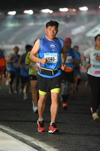 BIB: 129
                            <button type="button" onclick="openModal(17063566)" class="btn btn-primary btn-sm float-right btn-popup" data-toggle="modal" data-target=".modal-high-quality">
                        <i class="fas fa-shopping-cart"></i> Add to Cart
                    </button>
                                            <button type="button" onclick="isThisMe(17063566, true)" class="btn btn-success btn-sm float-right btn-popup btn-isme hidden" data-toggle="tooltip" data-placement="bottom" title="นี่คือรูปของคุณใช่ไหม คลิกที่นี่เพื่อเอาเข้าอัลบั้ม">
                        <i class="fas fa-plus"></i> Add to album
                    </button>
                    <button type="button" onclick="isThisMe(17063566, false)" class="btn btn-warning btn-sm float-right btn-popup btn-isnotme hidden">
                        <i class="fas fa-ban"></i> Remove from album
                    </button>