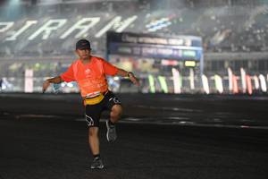 BIB: 
                            <button type="button" onclick="openModal(17025262)" class="btn btn-primary btn-sm float-right btn-popup" data-toggle="modal" data-target=".modal-high-quality">
                        <i class="fas fa-shopping-cart"></i> Add to Cart
                    </button>
                                            <button type="button" onclick="isThisMe(17025262, true)" class="btn btn-success btn-sm float-right btn-popup btn-isme hidden" data-toggle="tooltip" data-placement="bottom" title="นี่คือรูปของคุณใช่ไหม คลิกที่นี่เพื่อเอาเข้าอัลบั้ม">
                        <i class="fas fa-plus"></i> Add to album
                    </button>
                    <button type="button" onclick="isThisMe(17025262, false)" class="btn btn-warning btn-sm float-right btn-popup btn-isnotme hidden">
                        <i class="fas fa-ban"></i> Remove from album
                    </button>