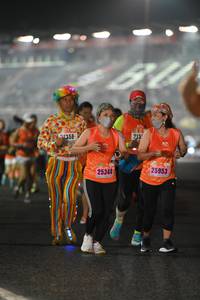 BIB: 01358, 25344, 25953
                            <button type="button" onclick="openModal(17010680)" class="btn btn-primary btn-sm float-right btn-popup" data-toggle="modal" data-target=".modal-high-quality">
                        <i class="fas fa-shopping-cart"></i> Add to Cart
                    </button>
                                            <button type="button" onclick="isThisMe(17010680, true)" class="btn btn-success btn-sm float-right btn-popup btn-isme hidden" data-toggle="tooltip" data-placement="bottom" title="นี่คือรูปของคุณใช่ไหม คลิกที่นี่เพื่อเอาเข้าอัลบั้ม">
                        <i class="fas fa-plus"></i> Add to album
                    </button>
                    <button type="button" onclick="isThisMe(17010680, false)" class="btn btn-warning btn-sm float-right btn-popup btn-isnotme hidden">
                        <i class="fas fa-ban"></i> Remove from album
                    </button>