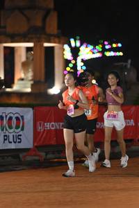 BIB: 083, 25238, 100
                            <button type="button" onclick="openModal(17178933)" class="btn btn-primary btn-sm float-right btn-popup" data-toggle="modal" data-target=".modal-high-quality">
                        <i class="fas fa-shopping-cart"></i> Add to Cart
                    </button>
                                            <button type="button" onclick="isThisMe(17178933, true)" class="btn btn-success btn-sm float-right btn-popup btn-isme hidden" data-toggle="tooltip" data-placement="bottom" title="นี่คือรูปของคุณใช่ไหม คลิกที่นี่เพื่อเอาเข้าอัลบั้ม">
                        <i class="fas fa-plus"></i> Add to album
                    </button>
                    <button type="button" onclick="isThisMe(17178933, false)" class="btn btn-warning btn-sm float-right btn-popup btn-isnotme hidden">
                        <i class="fas fa-ban"></i> Remove from album
                    </button>