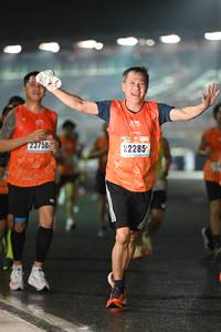 BIB: 23750, 22285, 
                            <button type="button" onclick="openModal(16974415)" class="btn btn-primary btn-sm float-right btn-popup" data-toggle="modal" data-target=".modal-high-quality">
                        <i class="fas fa-shopping-cart"></i> Add to Cart
                    </button>
                                            <button type="button" onclick="isThisMe(16974415, true)" class="btn btn-success btn-sm float-right btn-popup btn-isme hidden" data-toggle="tooltip" data-placement="bottom" title="นี่คือรูปของคุณใช่ไหม คลิกที่นี่เพื่อเอาเข้าอัลบั้ม">
                        <i class="fas fa-plus"></i> Add to album
                    </button>
                    <button type="button" onclick="isThisMe(16974415, false)" class="btn btn-warning btn-sm float-right btn-popup btn-isnotme hidden">
                        <i class="fas fa-ban"></i> Remove from album
                    </button>