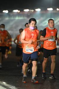 BIB: 1937, 22746
                            <button type="button" onclick="openModal(16993916)" class="btn btn-primary btn-sm float-right btn-popup" data-toggle="modal" data-target=".modal-high-quality">
                        <i class="fas fa-shopping-cart"></i> Add to Cart
                    </button>
                                            <button type="button" onclick="isThisMe(16993916, true)" class="btn btn-success btn-sm float-right btn-popup btn-isme hidden" data-toggle="tooltip" data-placement="bottom" title="นี่คือรูปของคุณใช่ไหม คลิกที่นี่เพื่อเอาเข้าอัลบั้ม">
                        <i class="fas fa-plus"></i> Add to album
                    </button>
                    <button type="button" onclick="isThisMe(16993916, false)" class="btn btn-warning btn-sm float-right btn-popup btn-isnotme hidden">
                        <i class="fas fa-ban"></i> Remove from album
                    </button>