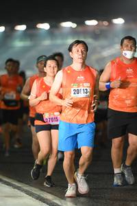 BIB: 20813, 27015
                            <button type="button" onclick="openModal(16994081)" class="btn btn-primary btn-sm float-right btn-popup" data-toggle="modal" data-target=".modal-high-quality">
                        <i class="fas fa-shopping-cart"></i> Add to Cart
                    </button>
                                            <button type="button" onclick="isThisMe(16994081, true)" class="btn btn-success btn-sm float-right btn-popup btn-isme hidden" data-toggle="tooltip" data-placement="bottom" title="นี่คือรูปของคุณใช่ไหม คลิกที่นี่เพื่อเอาเข้าอัลบั้ม">
                        <i class="fas fa-plus"></i> Add to album
                    </button>
                    <button type="button" onclick="isThisMe(16994081, false)" class="btn btn-warning btn-sm float-right btn-popup btn-isnotme hidden">
                        <i class="fas fa-ban"></i> Remove from album
                    </button>