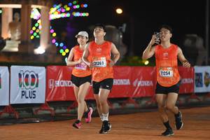 BIB: 45122, 21369, 21254
                            <button type="button" onclick="openModal(17163693)" class="btn btn-primary btn-sm float-right btn-popup" data-toggle="modal" data-target=".modal-high-quality">
                        <i class="fas fa-shopping-cart"></i> Add to Cart
                    </button>
                                            <button type="button" onclick="isThisMe(17163693, true)" class="btn btn-success btn-sm float-right btn-popup btn-isme hidden" data-toggle="tooltip" data-placement="bottom" title="นี่คือรูปของคุณใช่ไหม คลิกที่นี่เพื่อเอาเข้าอัลบั้ม">
                        <i class="fas fa-plus"></i> Add to album
                    </button>
                    <button type="button" onclick="isThisMe(17163693, false)" class="btn btn-warning btn-sm float-right btn-popup btn-isnotme hidden">
                        <i class="fas fa-ban"></i> Remove from album
                    </button>