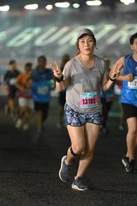 BIB: 102, 13185
                            <button type="button" onclick="openModal(17067531)" class="btn btn-primary btn-sm float-right btn-popup" data-toggle="modal" data-target=".modal-high-quality">
                        <i class="fas fa-shopping-cart"></i> Add to Cart
                    </button>
                                            <button type="button" onclick="isThisMe(17067531, true)" class="btn btn-success btn-sm float-right btn-popup btn-isme hidden" data-toggle="tooltip" data-placement="bottom" title="นี่คือรูปของคุณใช่ไหม คลิกที่นี่เพื่อเอาเข้าอัลบั้ม">
                        <i class="fas fa-plus"></i> Add to album
                    </button>
                    <button type="button" onclick="isThisMe(17067531, false)" class="btn btn-warning btn-sm float-right btn-popup btn-isnotme hidden">
                        <i class="fas fa-ban"></i> Remove from album
                    </button>